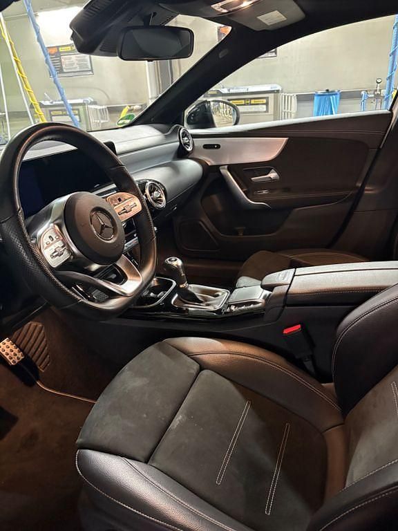 Gebraucht Mercedes A160 AMG line 109 PS (80 kW) 2020 Schwarz Limousine