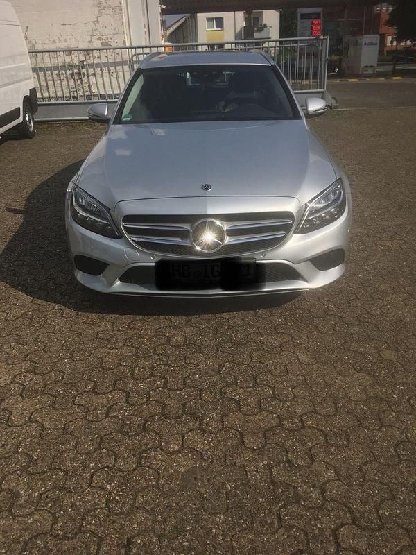 Silber Gebraucht 2020 Mercedes C220 Avantgarde Kombi | 17.800 € (Superpreis) - Bild 1/4