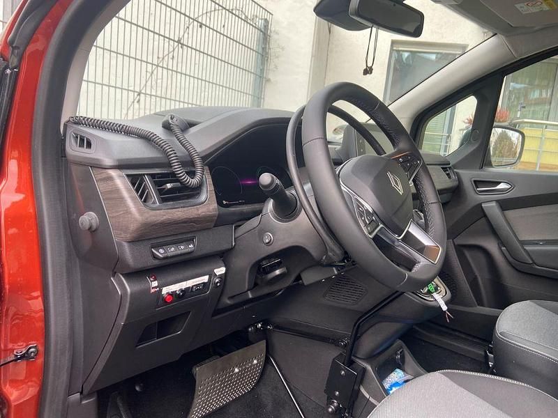 Gebraucht Renault Kangoo Techno 116 PS (85 kW) 2025 Braun Van / Kleinbus