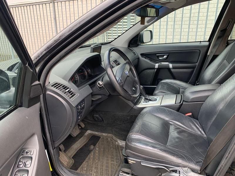 Second-hand Volvo XC90 185 CP (136 kW) 2008 Negru SUV