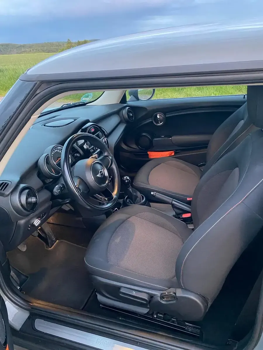 Gebraucht Mini John Cooper Works 102 PS (75 kW) 2018 Grau Kleinwagen