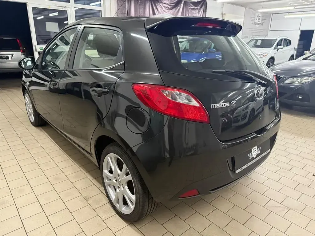 Gebraucht Mazda 2 90th Anniversary 75 PS (55 kW) 2010 Schwarz Kleinwagen