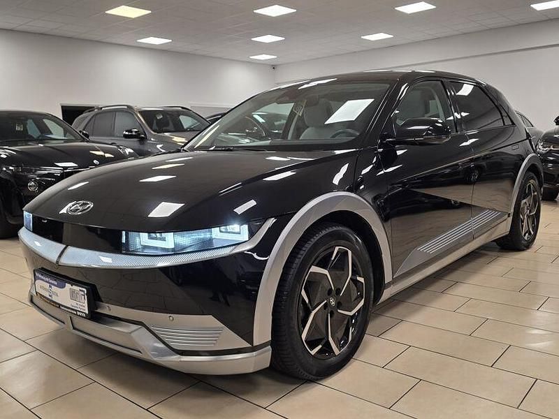 Schwarz Gebraucht 2022 Hyundai Ioniq Techniq Kleinwagen | 23.000 € (Fairer Preis) - Bild 1/4