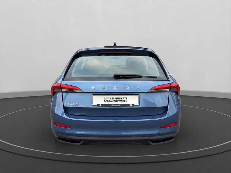 Gebraucht Skoda Scala Cool Plus 116 PS (85 kW) 2020 Blau Kleinwagen