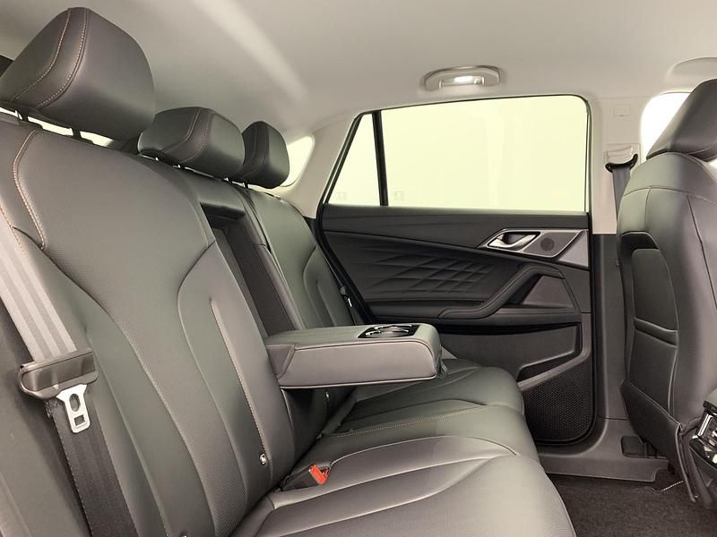 Nouvelle MG EHS Luxury 143 ch (105 kW) 2026 Blanc SUV