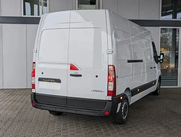 Gebraucht Renault Master 135 PS (99 kW) 2023 Weiß Van