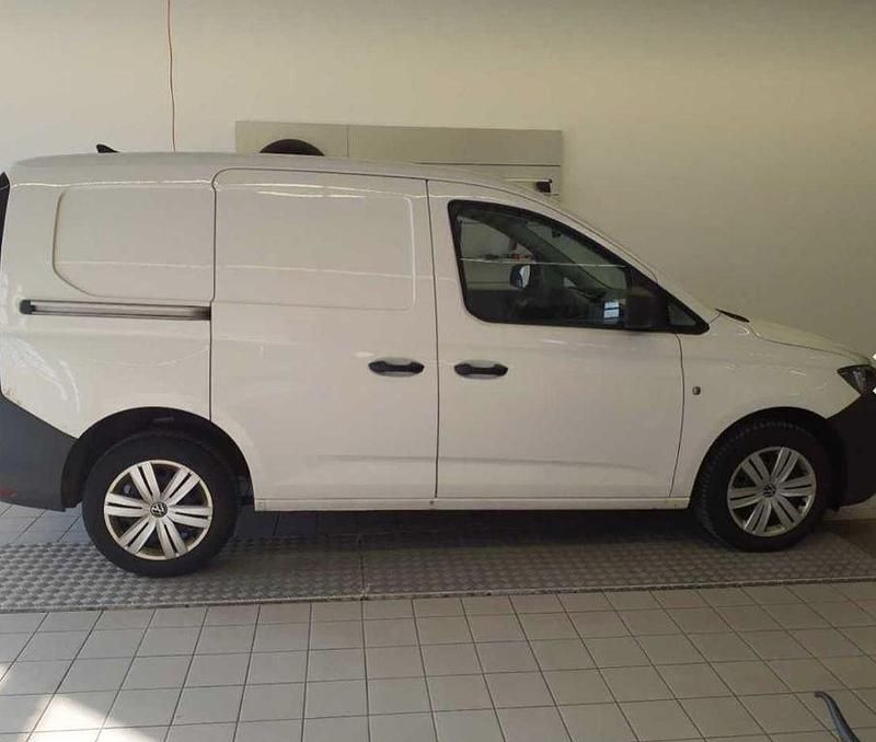 Gebraucht VW Caddy 122 PS (89 kW) 2023 Candyweiss Van / Kleinbus