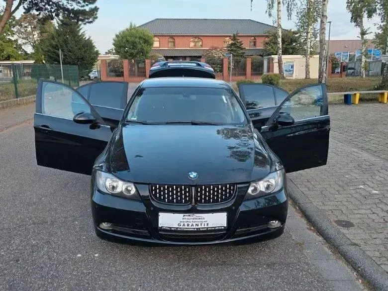 Gebraucht BMW 325 M Sport 218 PS (160 kW) 2005 Schwarz Limousine