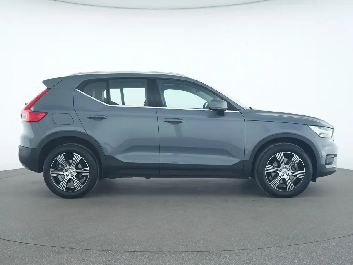 Gebraucht Volvo XC40 Inscription 197 PS (144 kW) 2022 Thunder grey SUV