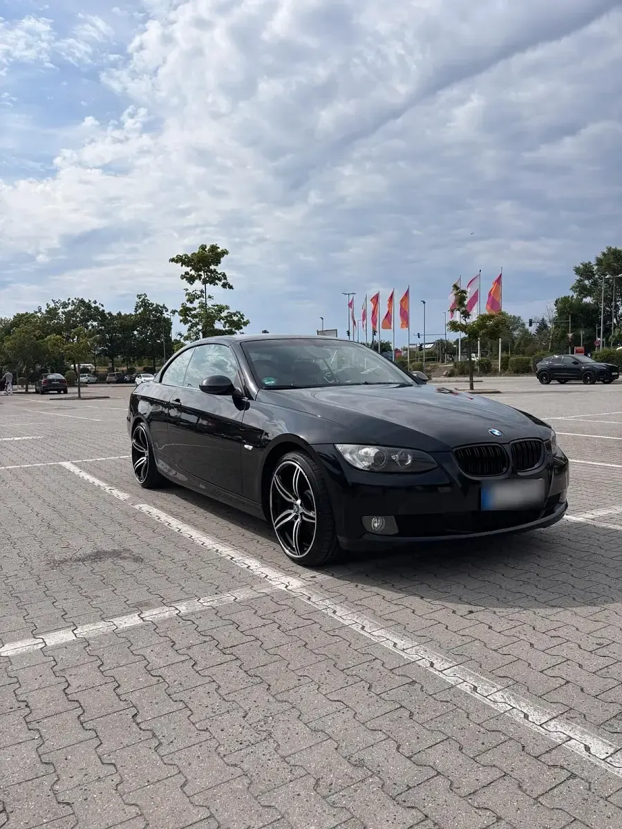 Gebraucht BMW 325 Cabriolet 218 PS (160 kW) 2007 Schwarz Cabrio