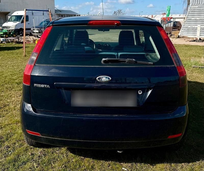 Gebraucht Ford Fiesta 51 PS (37 kW) 2005 Blau Kleinwagen