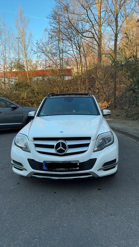 Gebraucht Mercedes GLK250 204 PS (150 kW) 2013 Weiß SUV