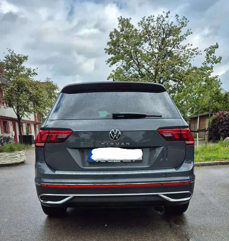 Gebraucht VW Tiguan Elegance 150 PS (110 kW) 2021 Grau SUV