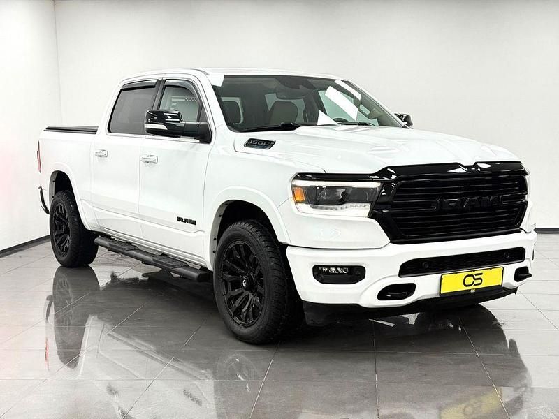 Gebraucht Dodge Ram 401 PS (294 kW) 2021 Weiß Pickup