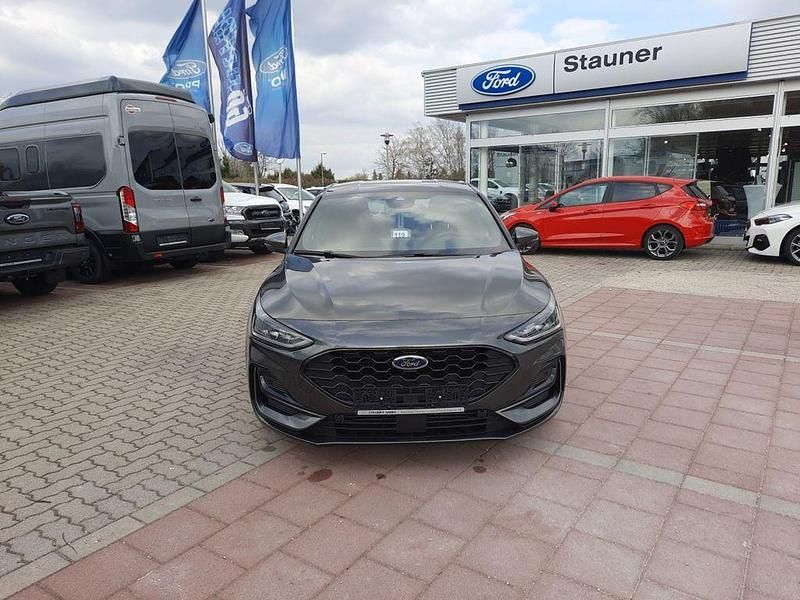 Neu Ford Focus ST-Line 125 PS (91 kW) 2026 Magneticgrau Limousine