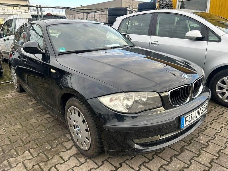 Gebraucht BMW 116 Lifestyle 122 PS (89 kW) 2010 Schwarz Kleinwagen