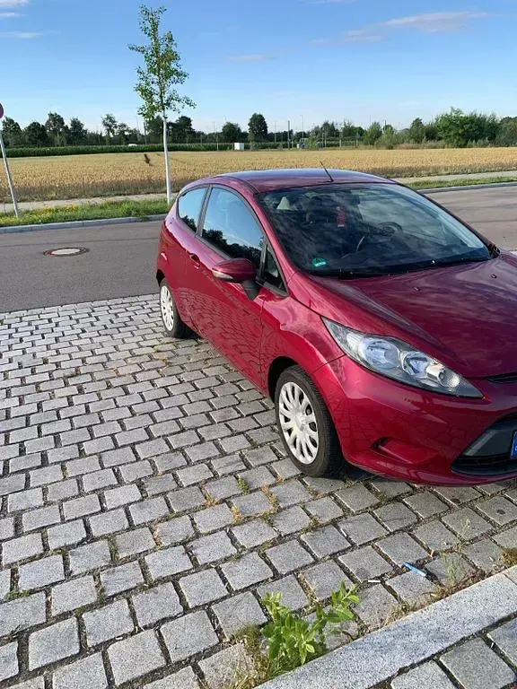 Gebraucht Ford Fiesta Trend 82 PS (60 kW) 2009 Rot Limousine