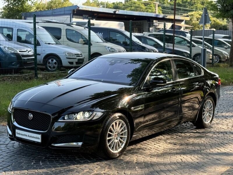 Schwarz Gebraucht 2016 Jaguar XF Prestige Limousine | 9.499 € (Superpreis) - Bild 1/4