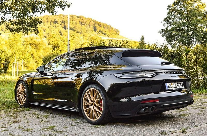Gebraucht Porsche Panamera Sport Turismo 480 PS (353 kW) 2022 Schwarz Kombi