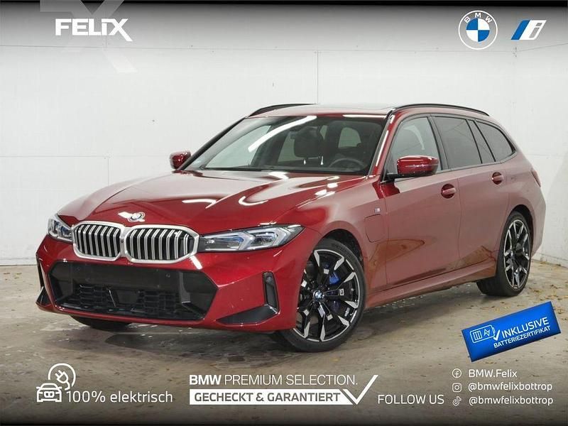 Dragon fire rot metallic Gebraucht 2024 BMW 330e M Sport Kombi | 47.880 € (Teuer) - Bild 1/4
