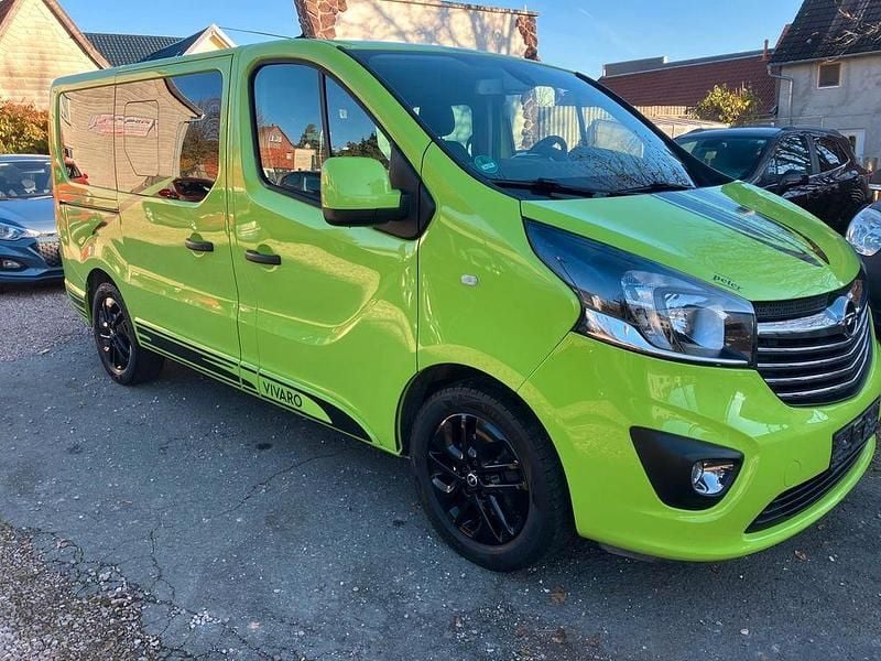 Mambagruen/spring green Gebraucht 2017 Opel Vivaro Sport Van | 12.500 € (Fairer Preis) - Bild 1/4