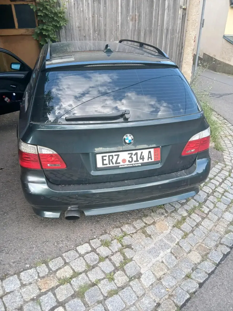 Gebraucht BMW 520 177 PS (130 kW) 2009 Grün Kombi
