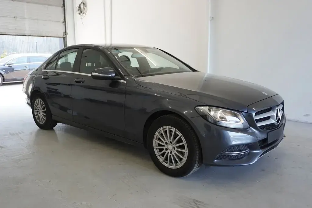 Gebraucht Mercedes C200 136 PS (100 kW) 2015 Grau Limousine