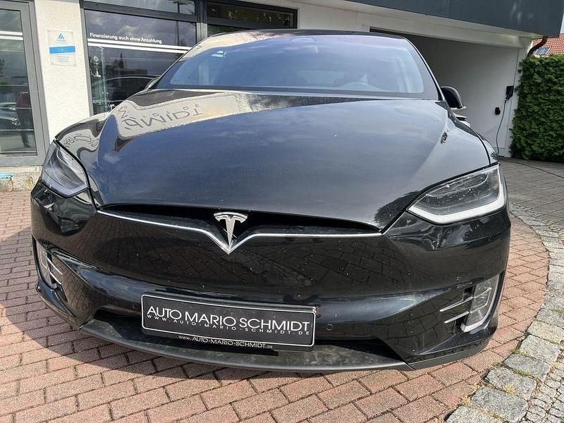 Schwarz Gebraucht 2017 Tesla Model X SUV | 39.450 € (Fairer Preis) - Bild 1/4