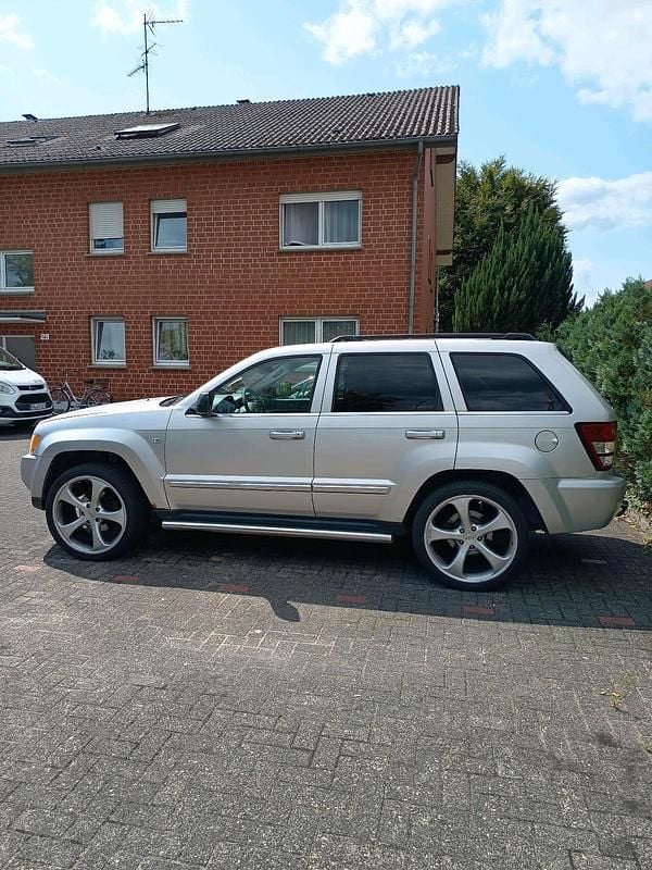 Silber Gebraucht 2006 Jeep Grand Cherokee SUV | 3.500 € (Guter Preis) - Bild 1/4