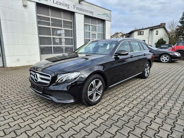 Second-hand Mercedes E200 184 CP (135 kW) 2018 Negru Break