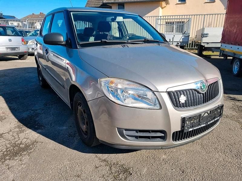 Gebraucht Skoda Fabia 59 PS (43 kW) 2009 Grau Limousine