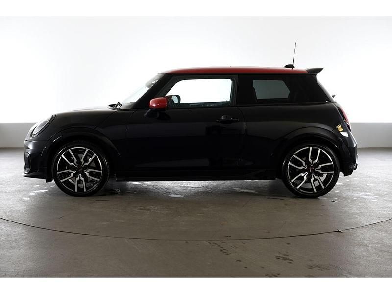 Gebraucht Mini John Cooper Works 156 PS (114 kW) 2024 Schwarz Kleinwagen