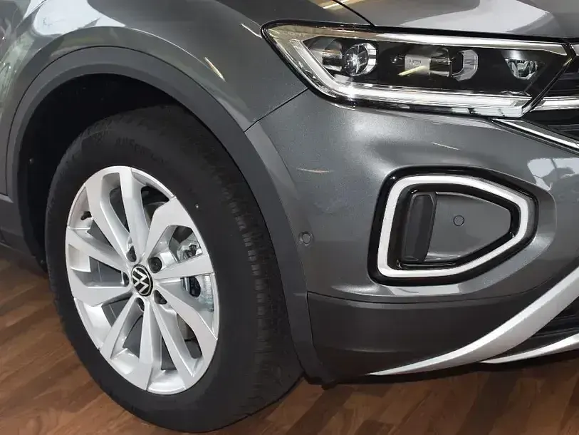 Neu VW T-Roc Style 150 PS (110 kW) 2025 Indiumgrau metallic SUV