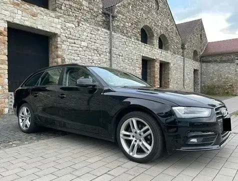 Gebraucht Audi A4 Attraction 143 PS (105 kW) 2012 Schwarz Kombi