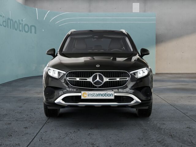 Gebraucht Mercedes GLC300e 204 PS (150 kW) 2024 Schwarz SUV