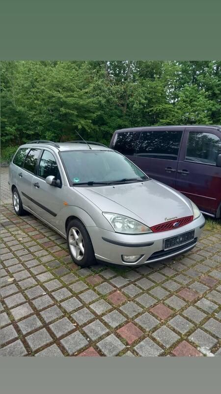 Silber Gebraucht 2003 Ford Focus Kombi | 300 € (Superpreis) - Bild 1/4
