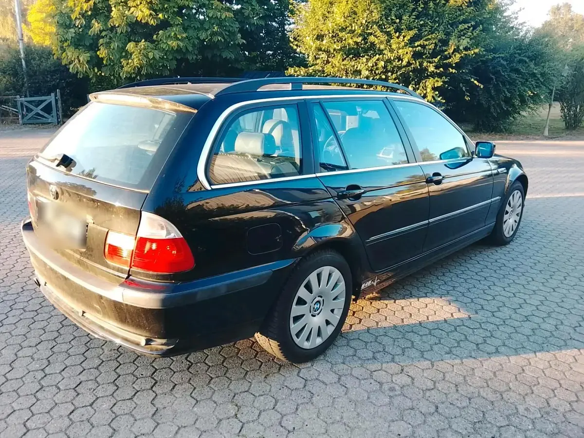 Gebraucht BMW 318 143 PS (105 kW) 2005 Schwarz Kombi