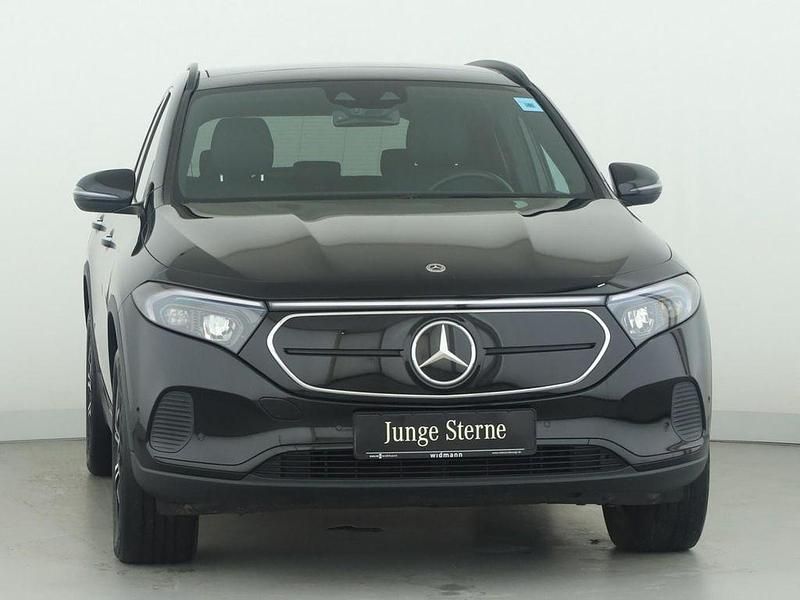 Gebraucht Mercedes EQA250 Night 139 kW (190 PS) 2023 Unilack nachtschwarz SUV
