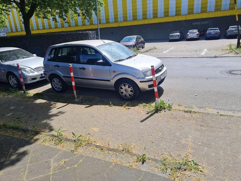 Silber Gebraucht 2004 Ford Fusion Kombi | 499 € (Superpreis) - Bild 1/4