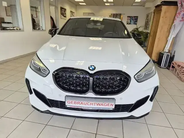 Gebraucht BMW M135 Performance 306 PS (225 kW) 2019 Weiß Kleinwagen