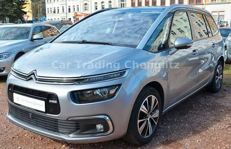 Grau Gebraucht 2018 Citroën Grand C4 Picasso Van / Kleinbus | 12.499 € (Fairer Preis) - Bild 1/4