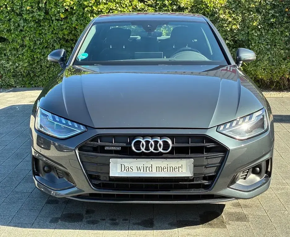 Gebraucht Audi A4 Advanced 204 PS (150 kW) 2021 Grau Limousine