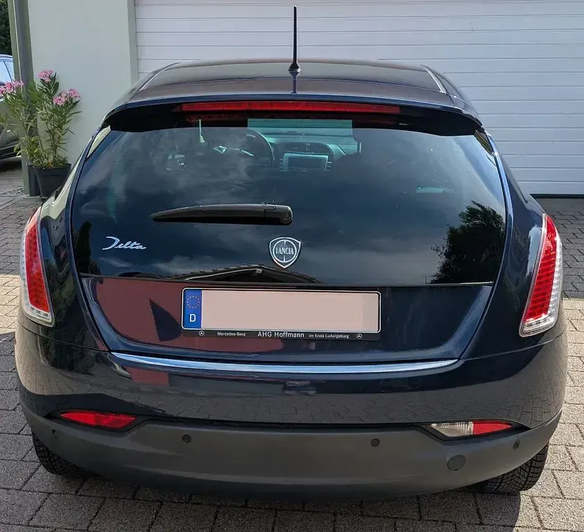 Gebraucht Lancia Delta 150 PS (110 kW) 2008 Blau Kleinwagen