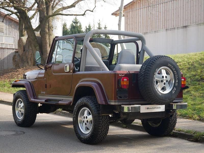 Gebraucht Jeep Wrangler Laredo 122 PS (89 kW) 1988 Rot SUV