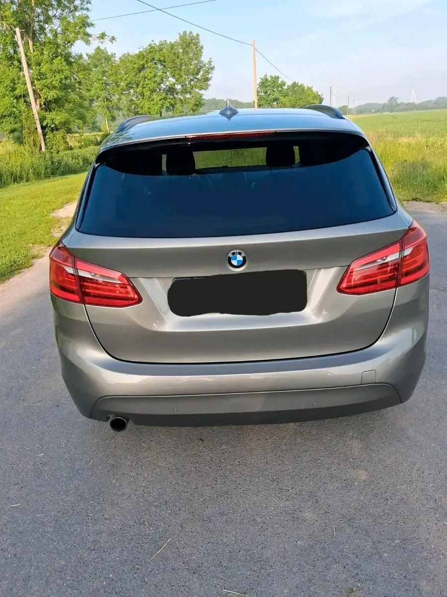 Gebraucht BMW 218 136 PS (100 kW) 2017 Grau Kombi