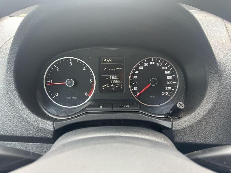 Gebraucht VW Amarok Trendline 163 PS (119 kW) 2011 Silber Abholung