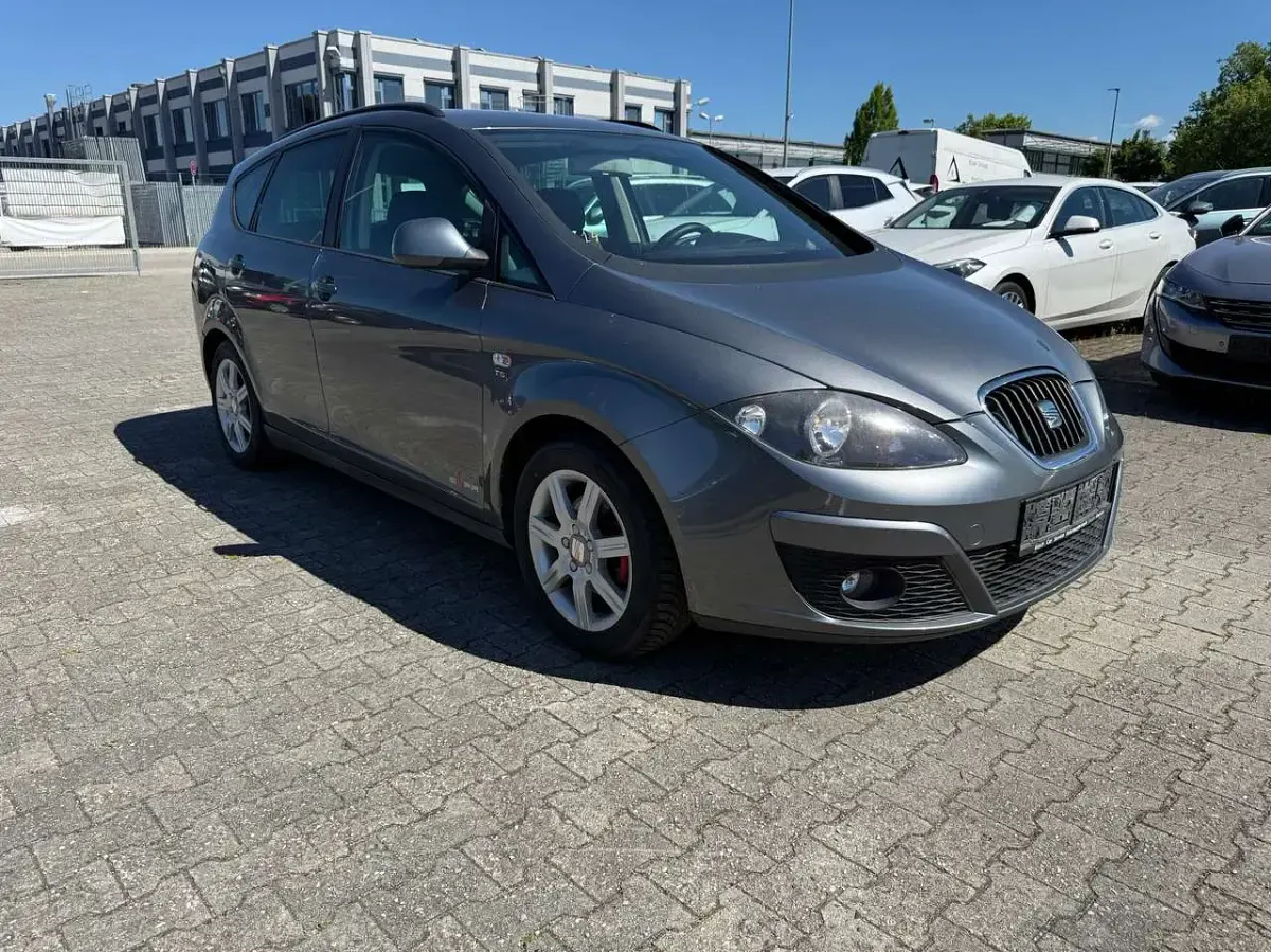 Gebraucht Seat Altea Ecomotive 105 PS (77 kW) 2012 Grau Kombi
