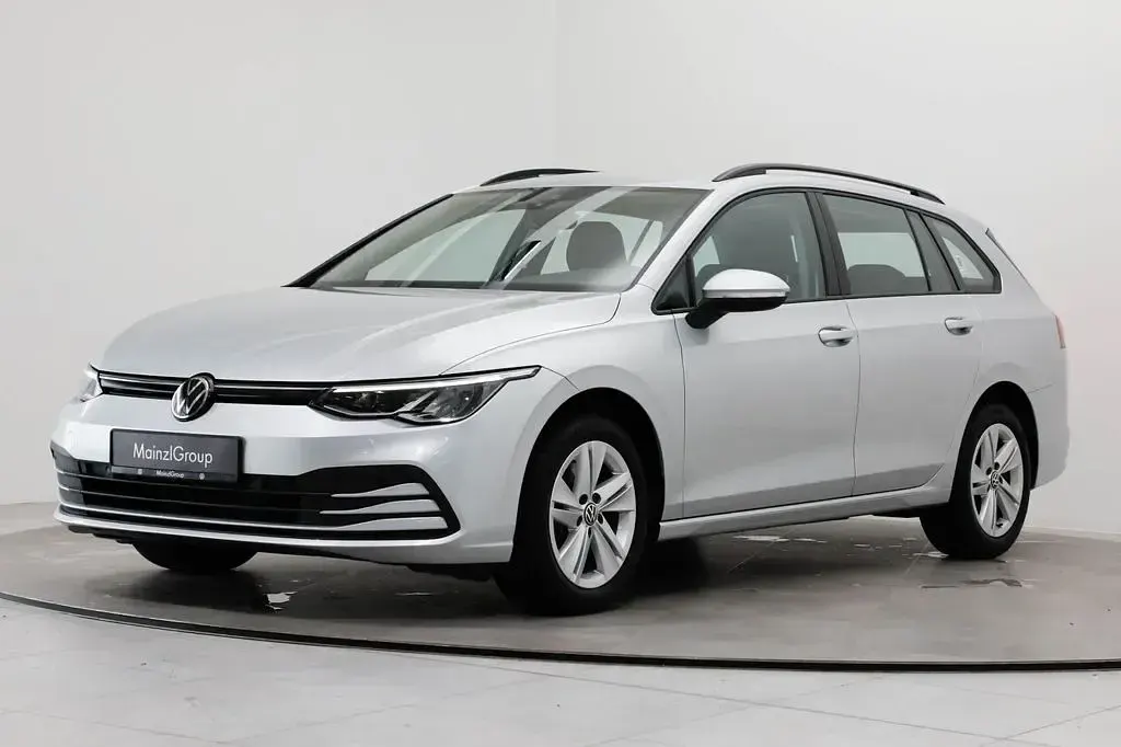 Gebraucht VW Golf VIII Life 116 PS (85 kW) 2024 Reflexsilber metallic (metallic) Kombi