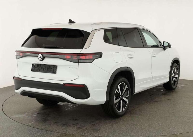 Neu VW Tayron Life 204 PS (150 kW) 2025 Oryxweiß perlmutteffekt SUV
