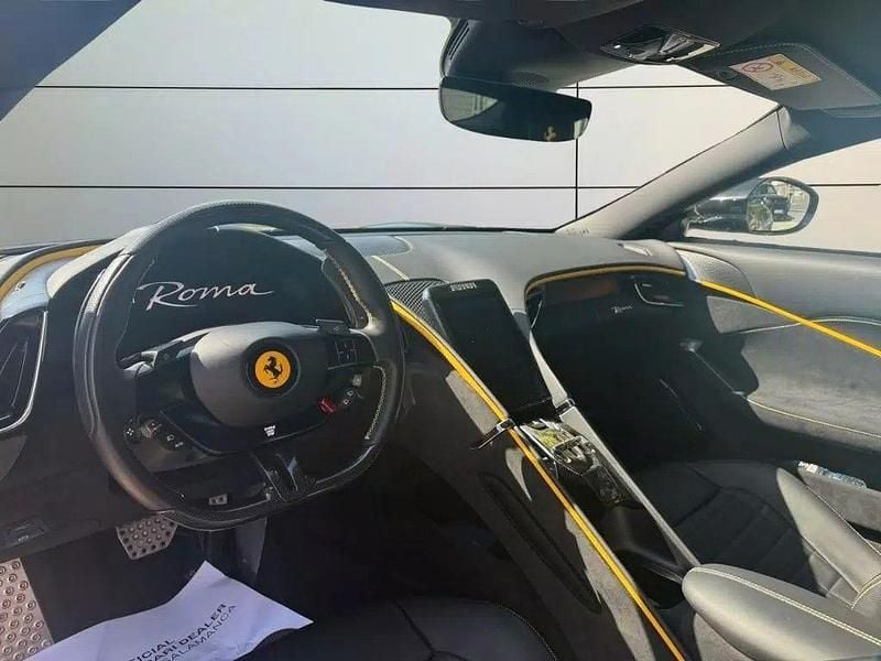 Second-hand Ferrari Roma 620 CP (456 kW) 2022 Negru Coupe